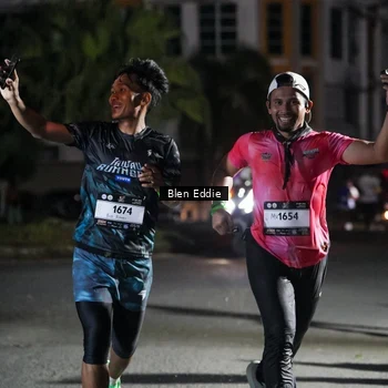 Runner Photo 7809136