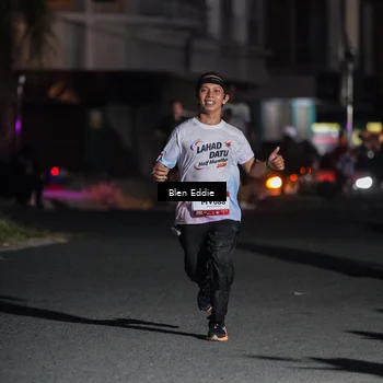 Runner Photo 7809275