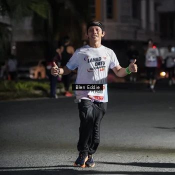 Runner Photo 7809278