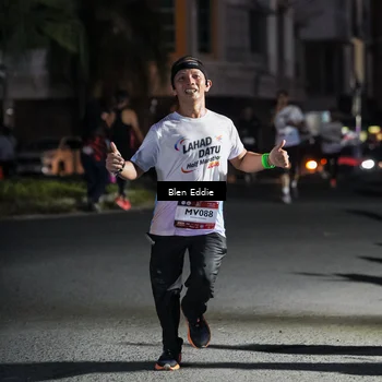 Runner Photo 7809308