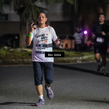 Runner Photo 7809338