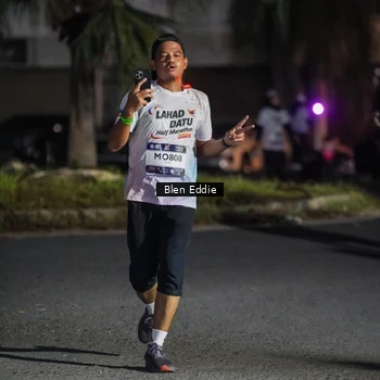 Runner Photo 7809342