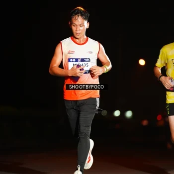 Runner Photo 7809368