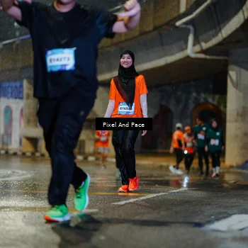 Runner Photo 7809373