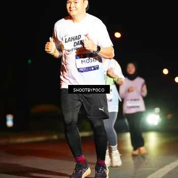 Runner Photo 7809382