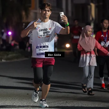 Runner Photo 7809441