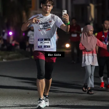 Runner Photo 7809443