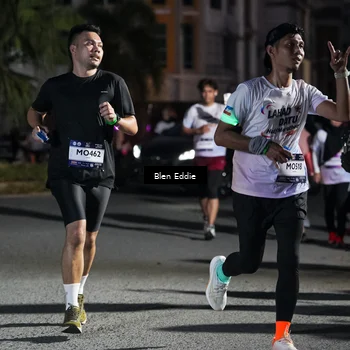 Runner Photo 7809457