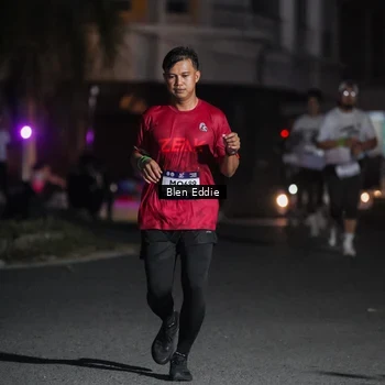 Runner Photo 7809483