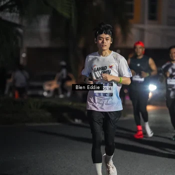 Runner Photo 7809571