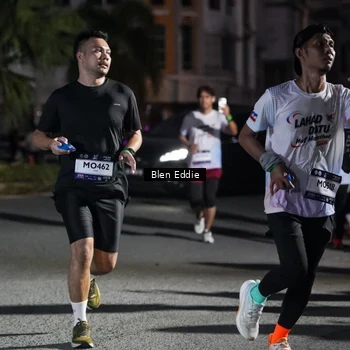 Runner Photo 7809582