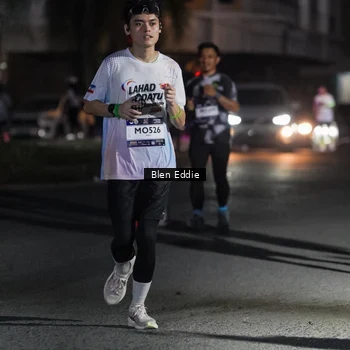 Runner Photo 7809634