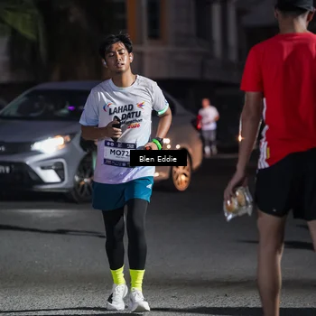 Runner Photo 7809683