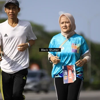 Runner Photo 7809784