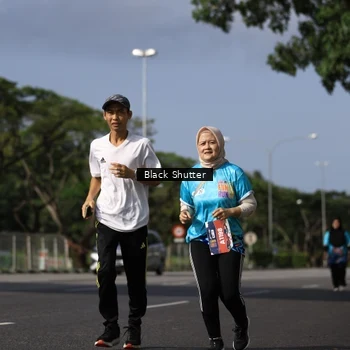 Runner Photo 7809799