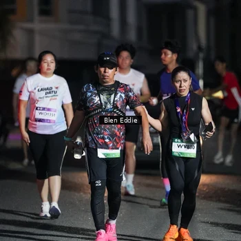Runner Photo 7809800
