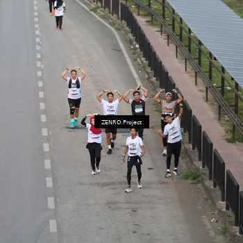 Runner Photo 7809896