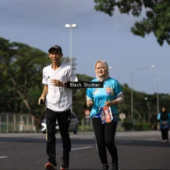 Runner Photo 7809897