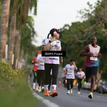 Runner Photo 7809958