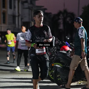 Runner Photo 7809995