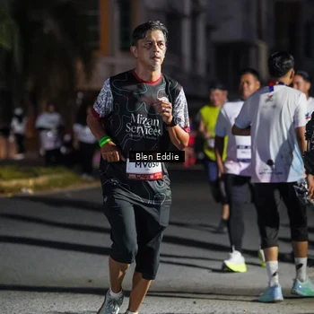 Runner Photo 7809999