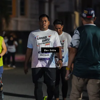 Runner Photo 7810009