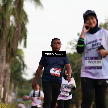 Runner Photo 7810022