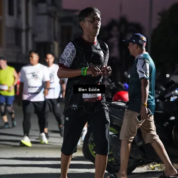 Runner Photo 7810036
