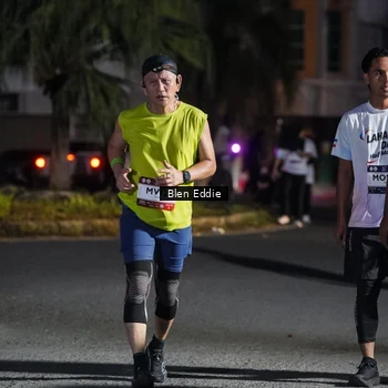 Runner Photo 7810039