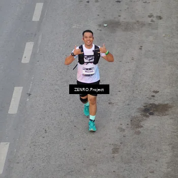 Runner Photo 7810069