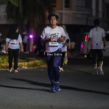 Runner Photo 7810089