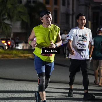 Runner Photo 7810093