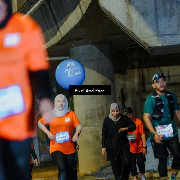 Runner Photo 7810102