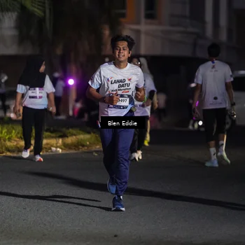 Runner Photo 7810106