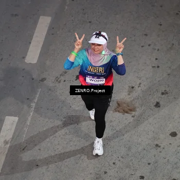 Runner Photo 7810114