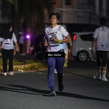 Runner Photo 7810115