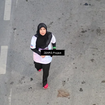 Runner Photo 7810133