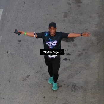 Runner Photo 7810134