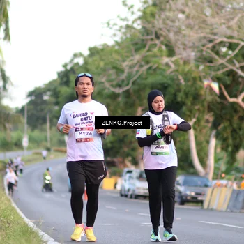 Runner Photo 7810246