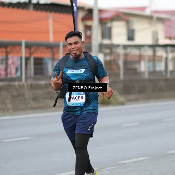 Runner Photo 7810275