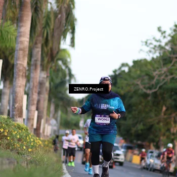 Runner Photo 7810291
