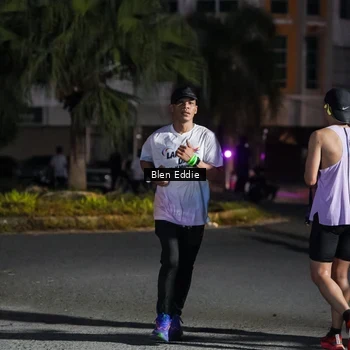 Runner Photo 7810328