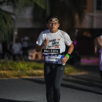 Runner Photo 7810336