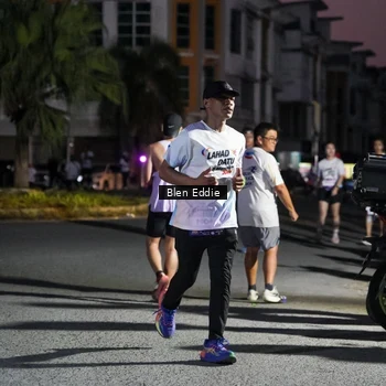 Runner Photo 7810340
