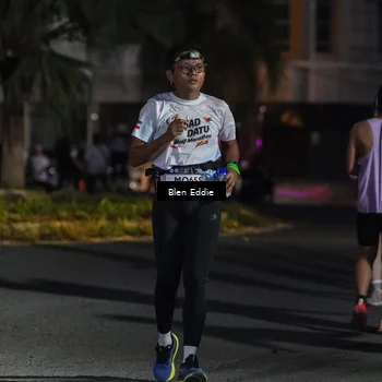 Runner Photo 7810346