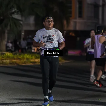 Runner Photo 7810349