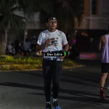 Runner Photo 7810353
