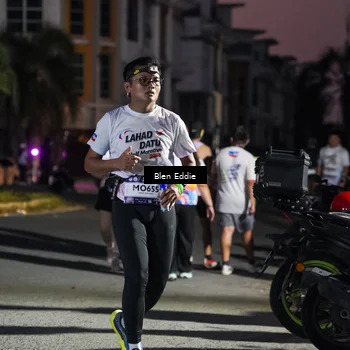 Runner Photo 7810378