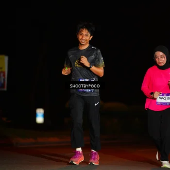 Runner Photo 7810472