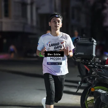 Runner Photo 7810479